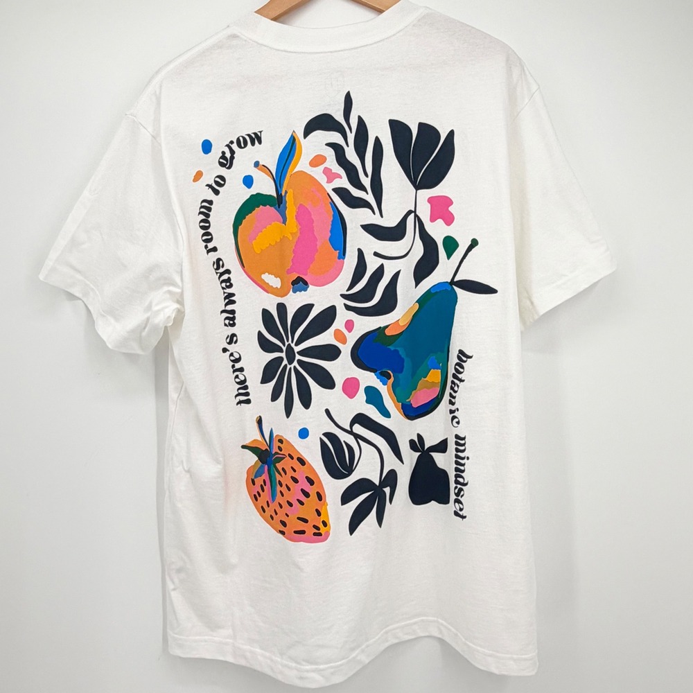 Original Use Botanic Mindset Graphic Tee White Fruit Print Shirt Large NEW